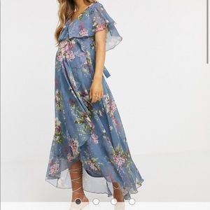 ASOS DESIGN Maternity split sleeve cape back midi